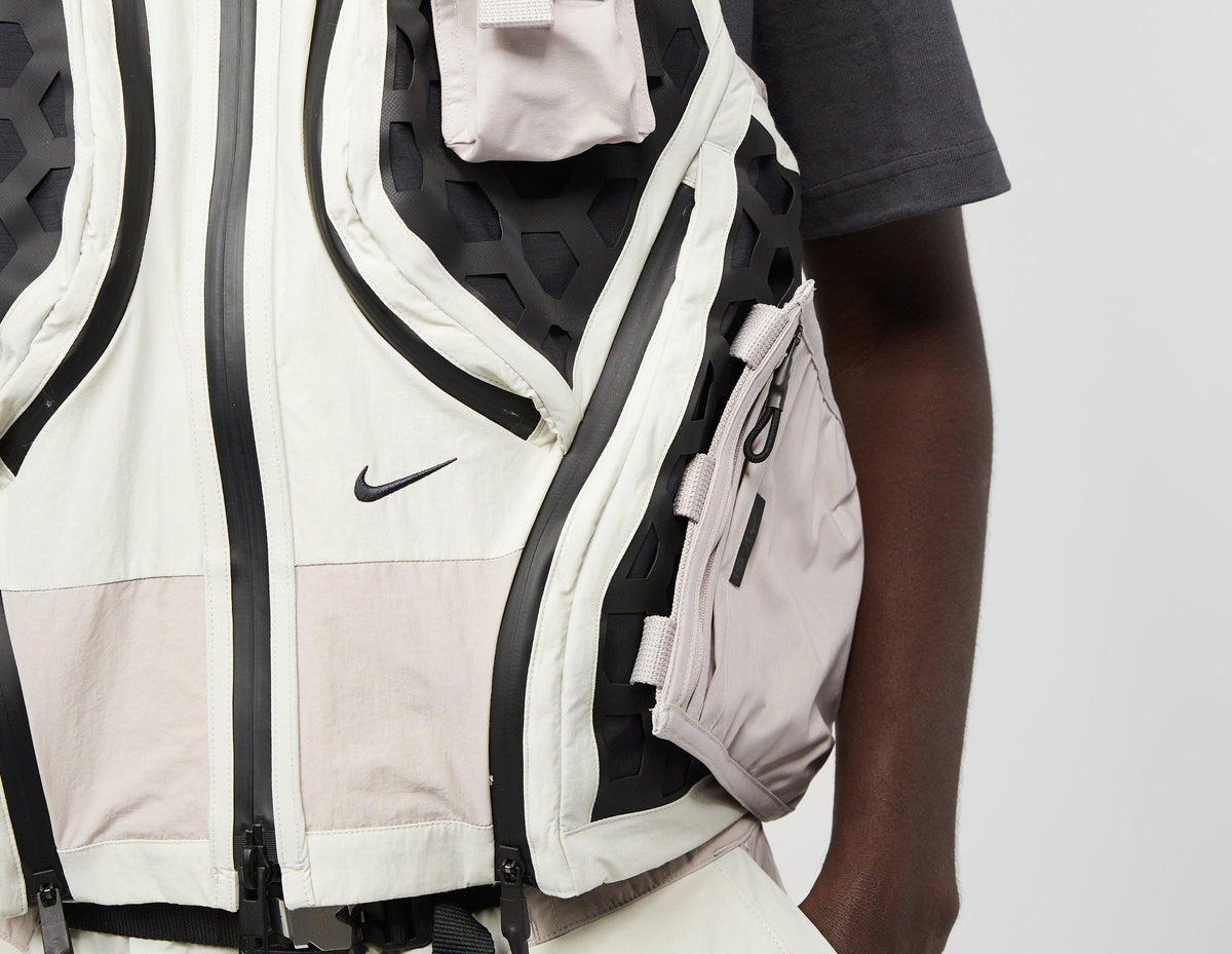 ISPA NRG Vest